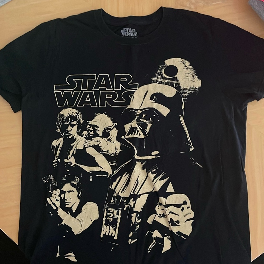 Men’s Star Wars Tee Shirt Size Medium